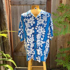 1990s Sundrenched Australia Blue and White Hawaiian Shirt men's size XL